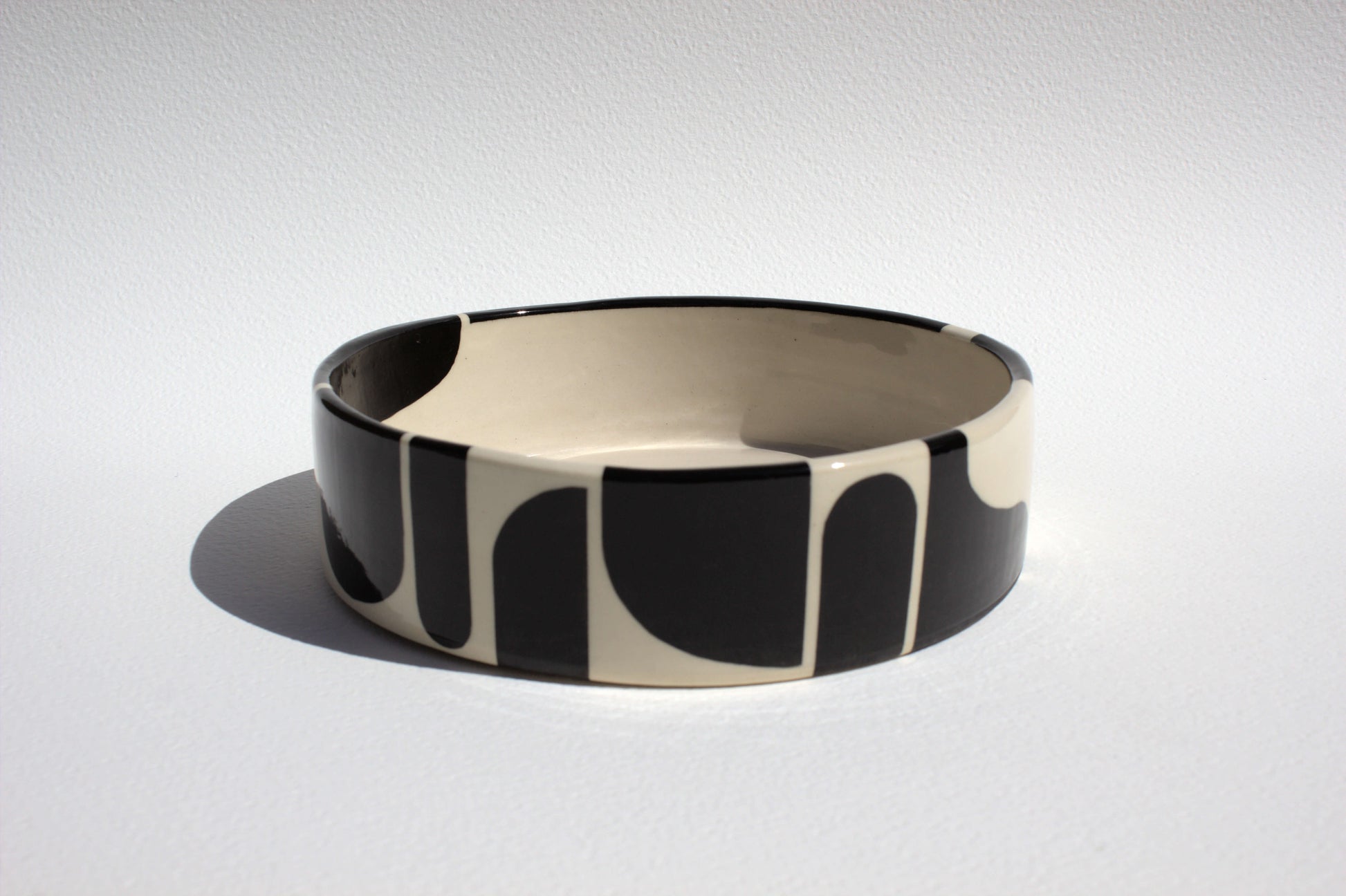 Black Design Dog Bowl 2