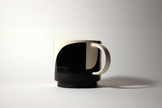 *Seconds* Black Design Mug 1