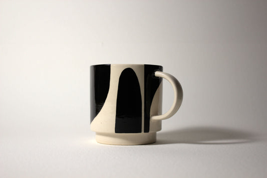 *Seconds* Black Design Mug 3 - Black Interior