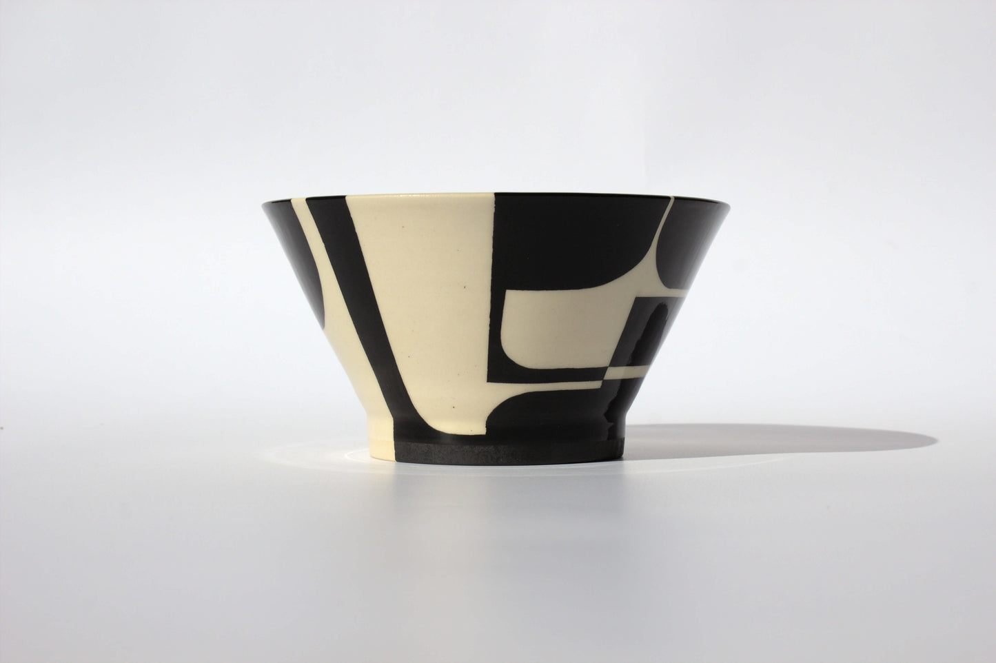 Black Design Bowl - Medium 2